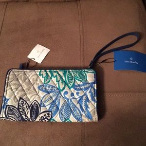 Vera Bradley Paisley Wristlet NEW